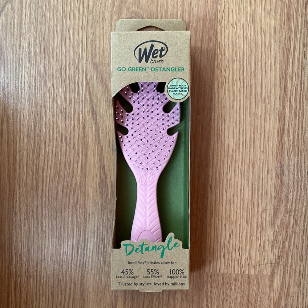 ❤️ Wet Brush Go Green Detangler New in Box